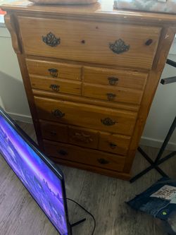 Dresser