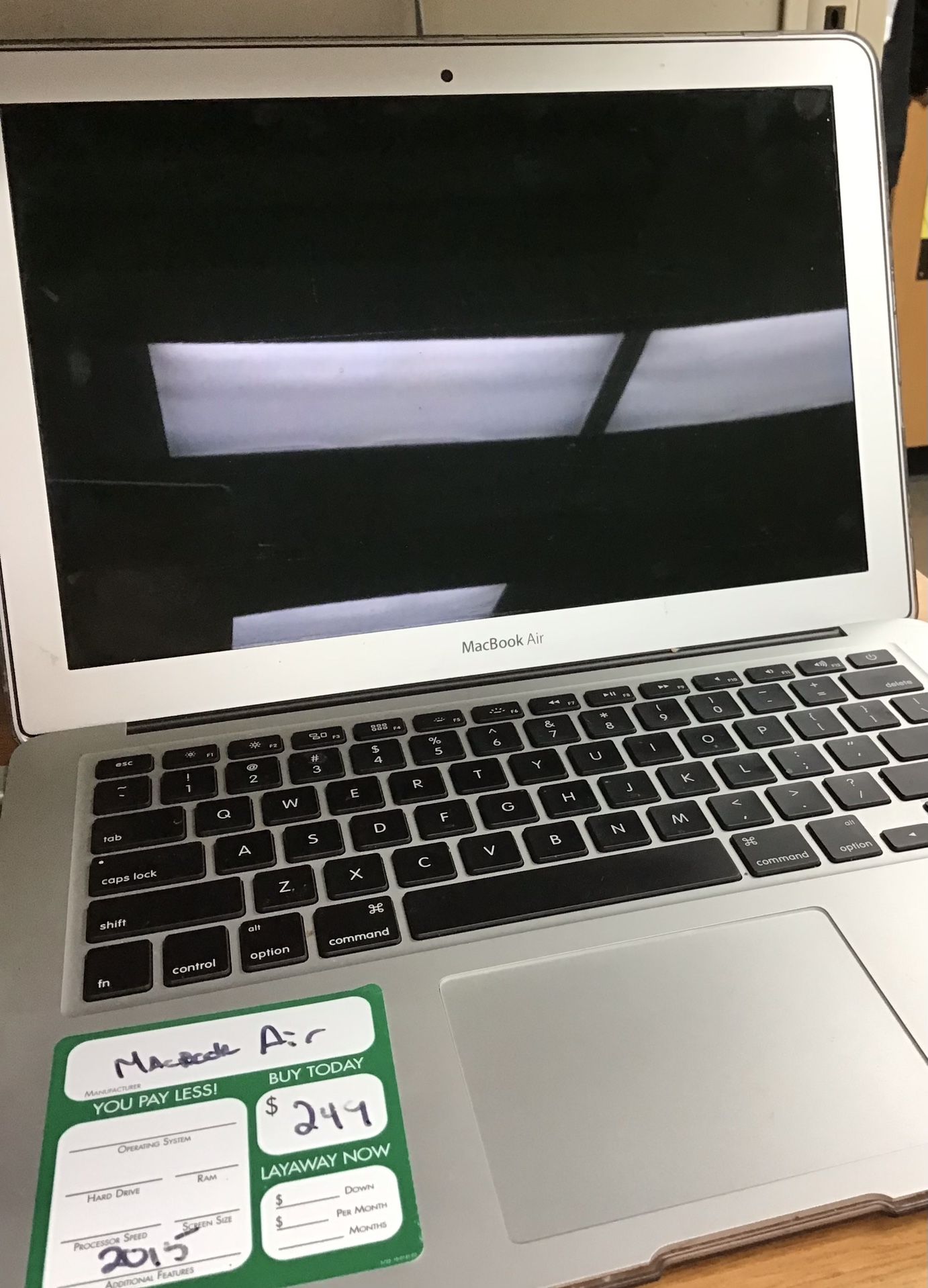 Apple MacBook 13 Inch 2017