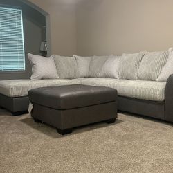 L Shape Sectional. 🚚WE DELIVER🚚