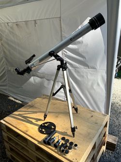 Barska Telescope with Tripod and Accessories