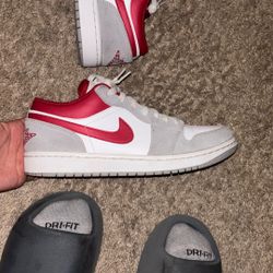 Used Shoes Need To Be Sold 