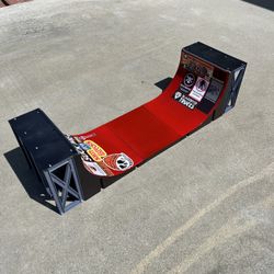 Fingerboard Halfpipe