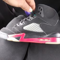 JORDAN 5s $200 BRAND NEW OBO TRADE MAKE OFFER BRAND NEW JORDAN 5s WORN ONCE SIZE 8