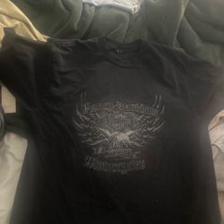 vintage 2000s Harley-Davidson "Mount McKinley / Denali, Alaska" black graphic t-shirt featuring a scenic wilderness print with a grizzly bear, moose, 