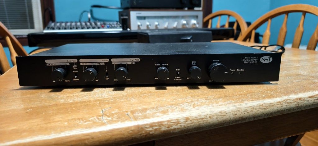 NHT SubTwo i Subwoofer
Controller