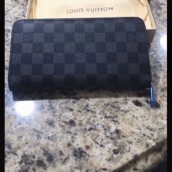 LV Designer Wallet 
