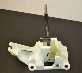 02-06 Acura RSX Shifter Assembly.