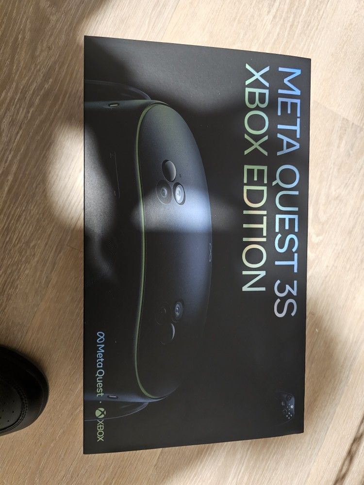 Xbox Quest META 3 BRAND NEW