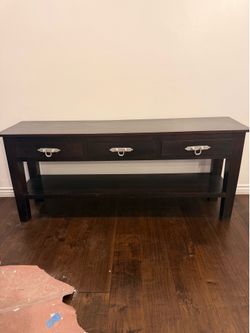 ENTRY TABLE / MESA DE MADERA