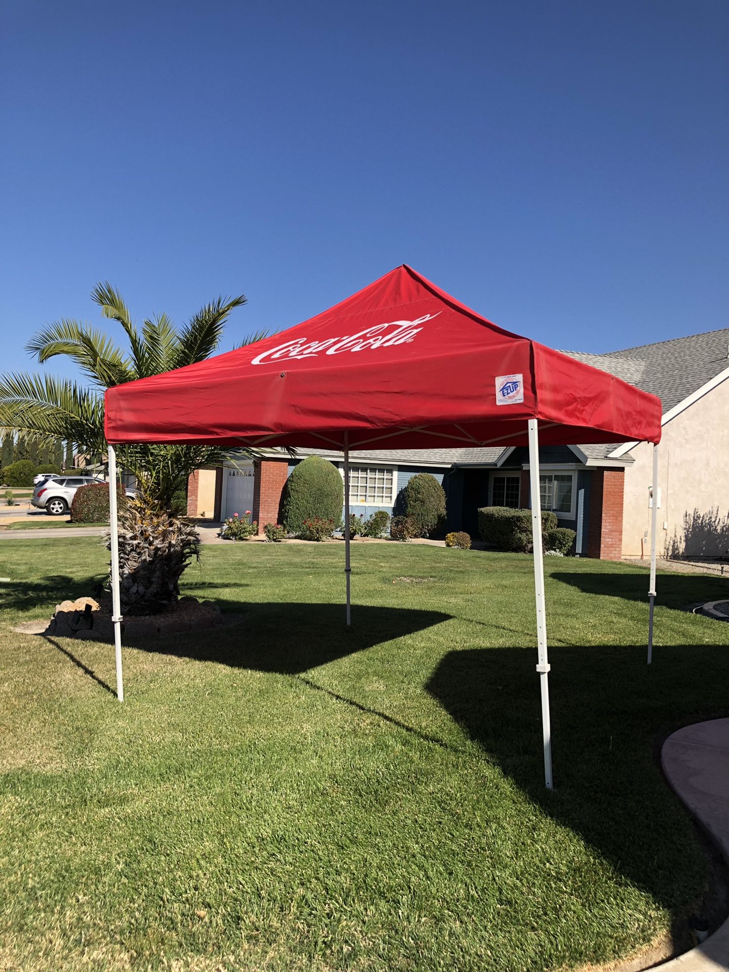 Large Coca-Cola pop up tent EZ UP