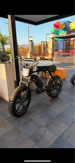 Auxie v8