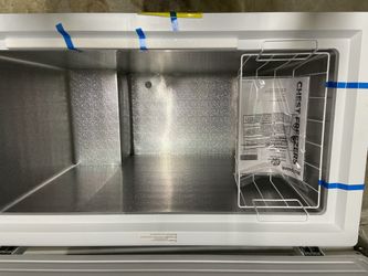Hotpoint chest freezer hhm7smww deals