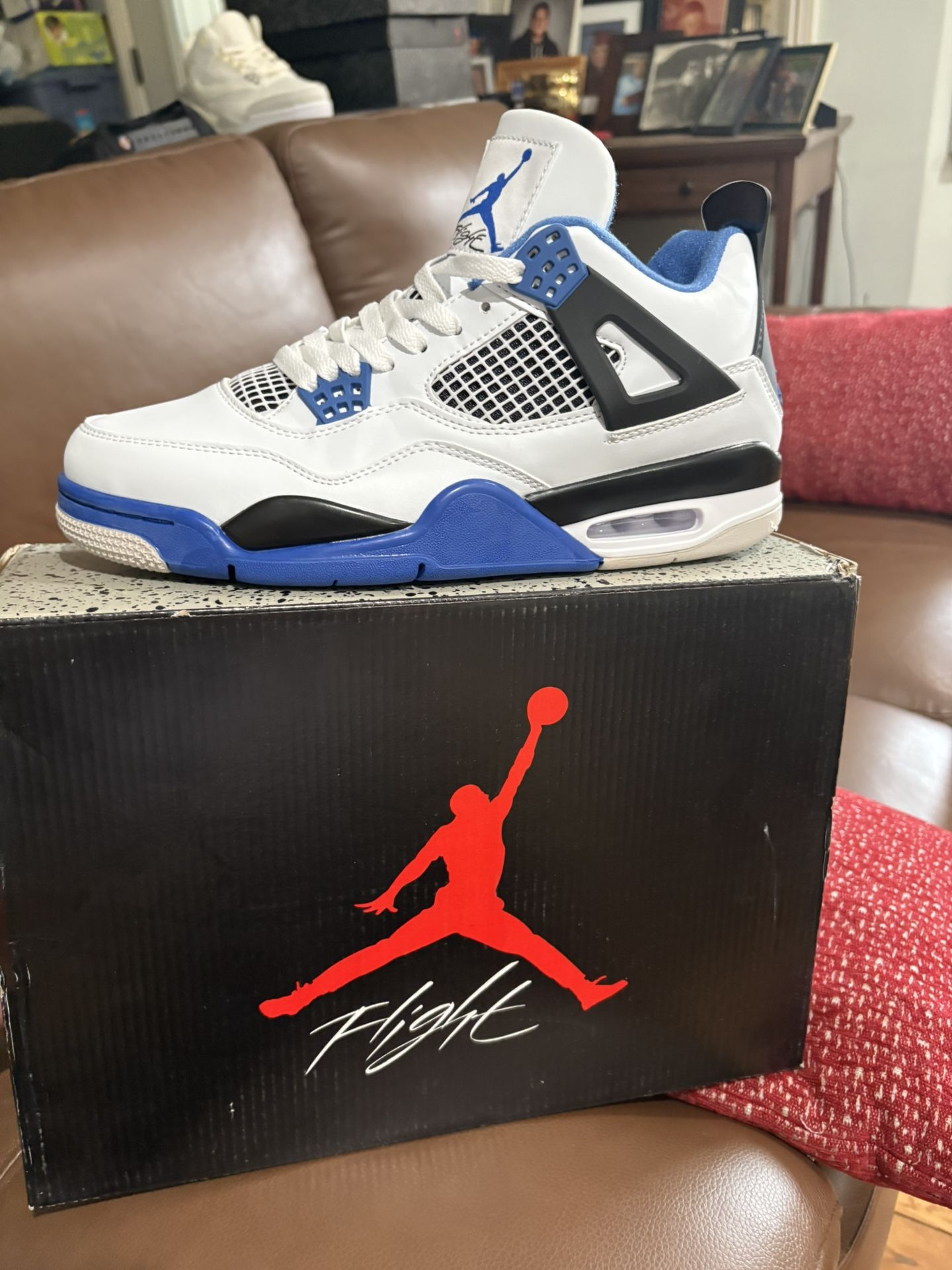 ☃️☃️ Jordan Retro 4 “ Motorsports” Men’s SZ 10 ❄️❄️