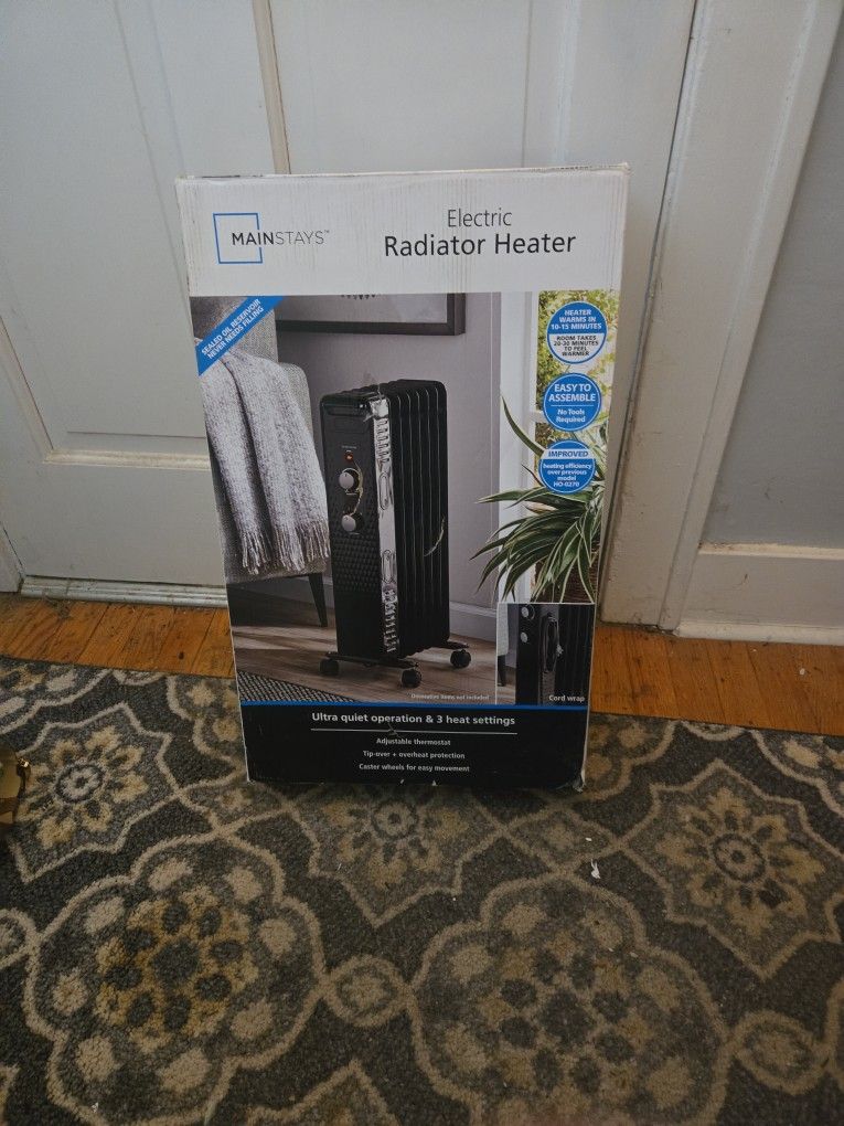 Mainstays Mechanical Oil Filled Electric Radiator Space Heater, Black, New, WSH07O2ABB