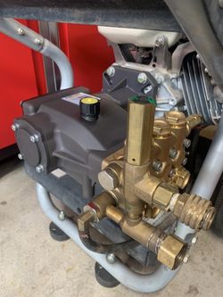 3500 Psi Pressure Washer w/ Surface Cleaner