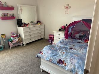 White Bed Set