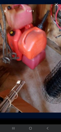 Gas containers