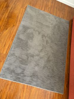 NEW Gray 6x4 rug / carpet 