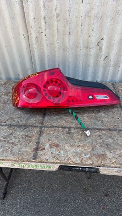 2005-2006-2007 Infiniti G35 Coupe 2 Door OEM left driver side Tail Light OEM used