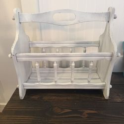 Shabby Chic Magazine Rack 