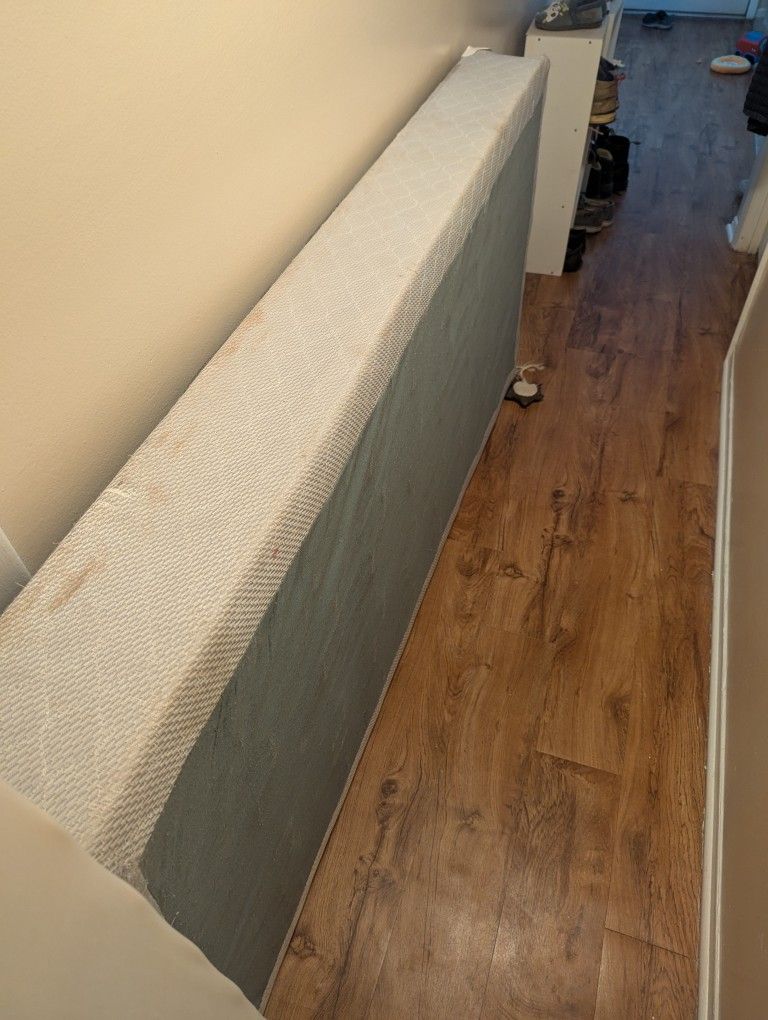 Twin Mattress And Box Spring 