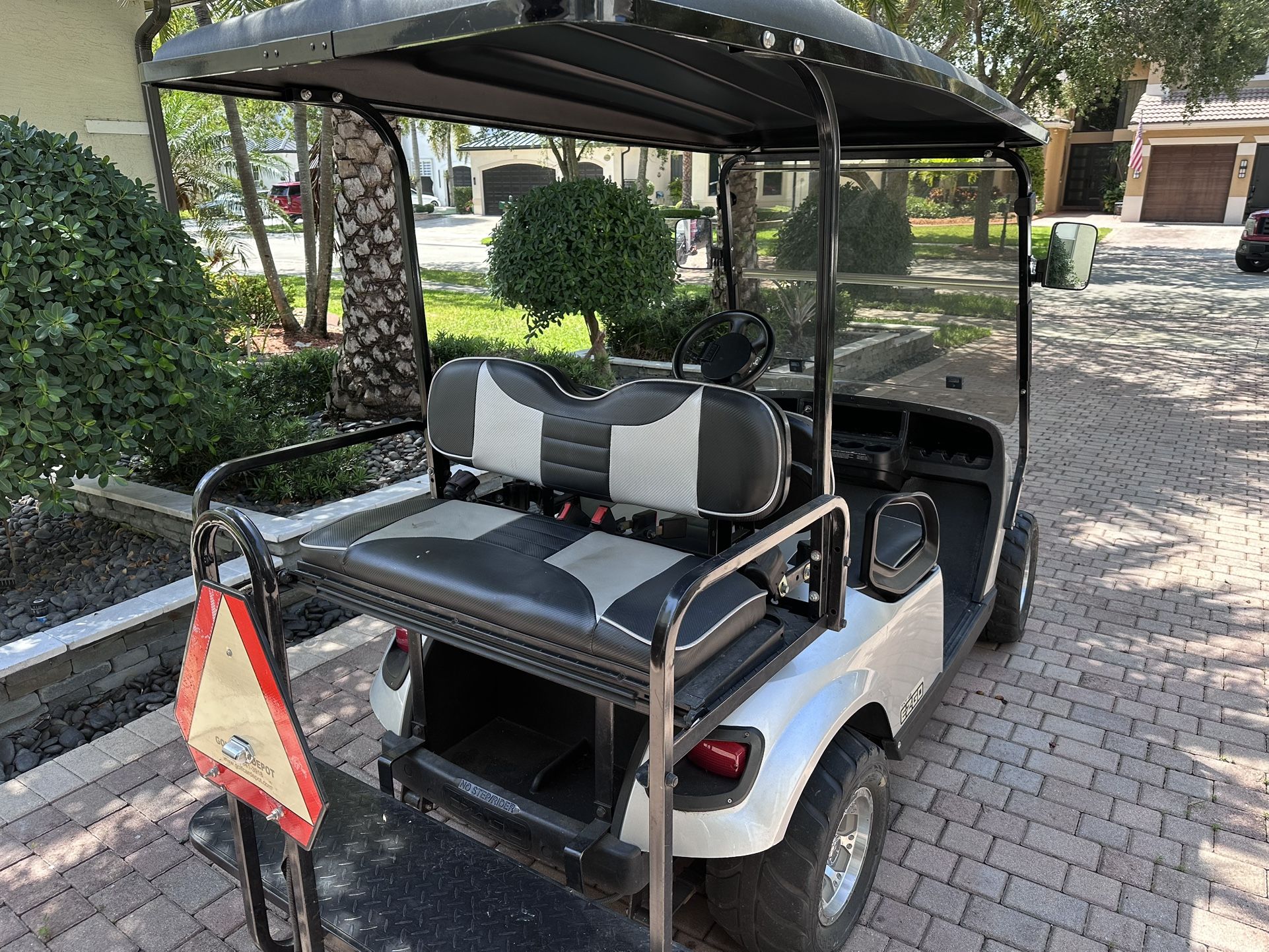 2014 EZGO TXT48