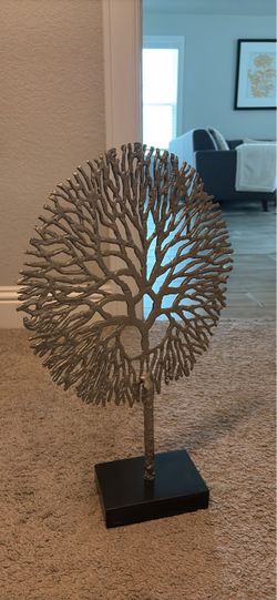 Metal Coral / Sea Fan Decorative Sculpture – Model Home Decor