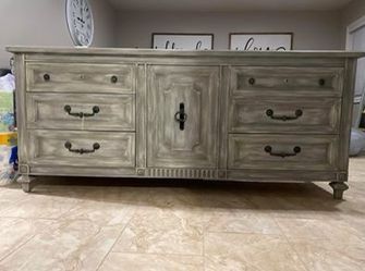 Martinsville Dresser with mirror