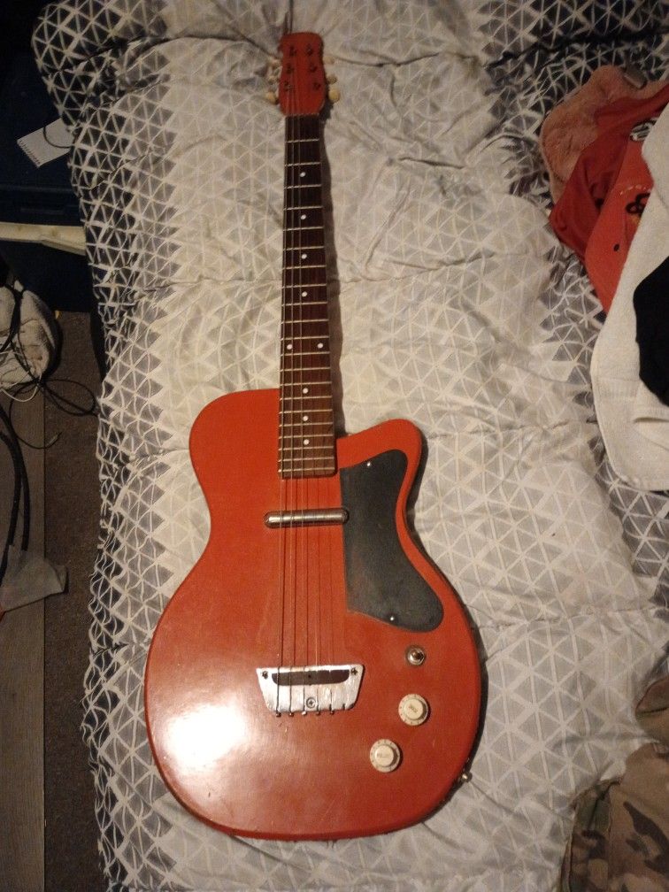 Silvertone 1950 Electric Guitar Work's Great 