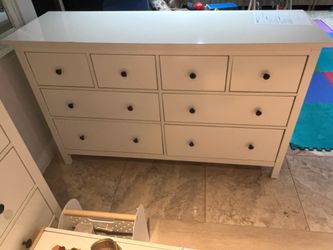 HEMNES : 8-drawer dresser, white stain