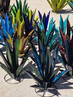 🌵Perfect for patios & landscapes🪷POTS
cacti, Metal Art Imports 🐦