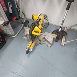 DEWALT MITTER SAW 