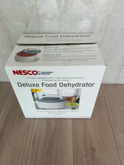 Nesco Deluxe Food Dehydrator