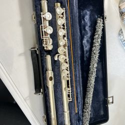 Vintage Artley Flute #666630 w/ Original Case & Cleaning Rod - Untested