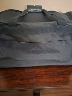 Dk green travel carry on bag 20x10x11, with pocket, roomy, like new $10.00