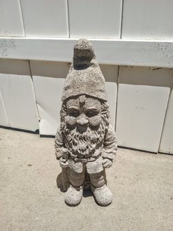 ADORABLE GARDEN GNOME