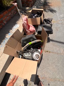 Free fryer, karaoke machine, projector, back pack, knee pads and more