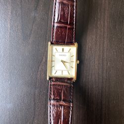 Seiko Men’s Brown Leather Strap Watch 
