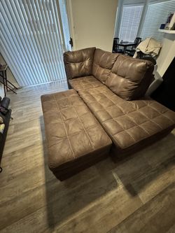 couch/sofa/chair 
