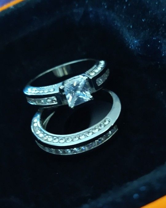 Sterling Silver Stunning 2pc Wedding Set