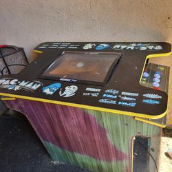 ARCADE 1 UP COCKTAIL GAME
