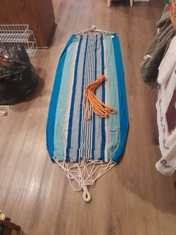 Hamaca 72 inches x 30 inches pick up only