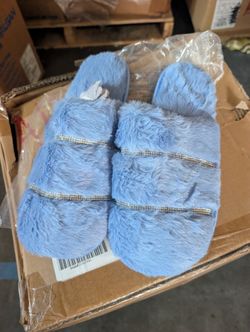 BULK LOT: 9 Pairs Rhinestone Faux Fur Slippers – $40