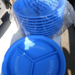 Large 3 Sides Plastic Plates 