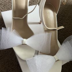 White Bow Heels Size 9 