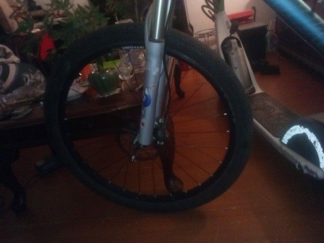 26" MENS SPECIALIZED EPIC M4