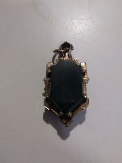 10k gold Victorian Banded onyx pendant height 1 and 3/4 with 1 and 3/8 use