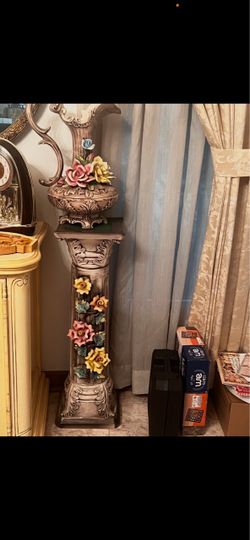 Capo DiMonte Porcelain Pitchers (2 available) (each 125)