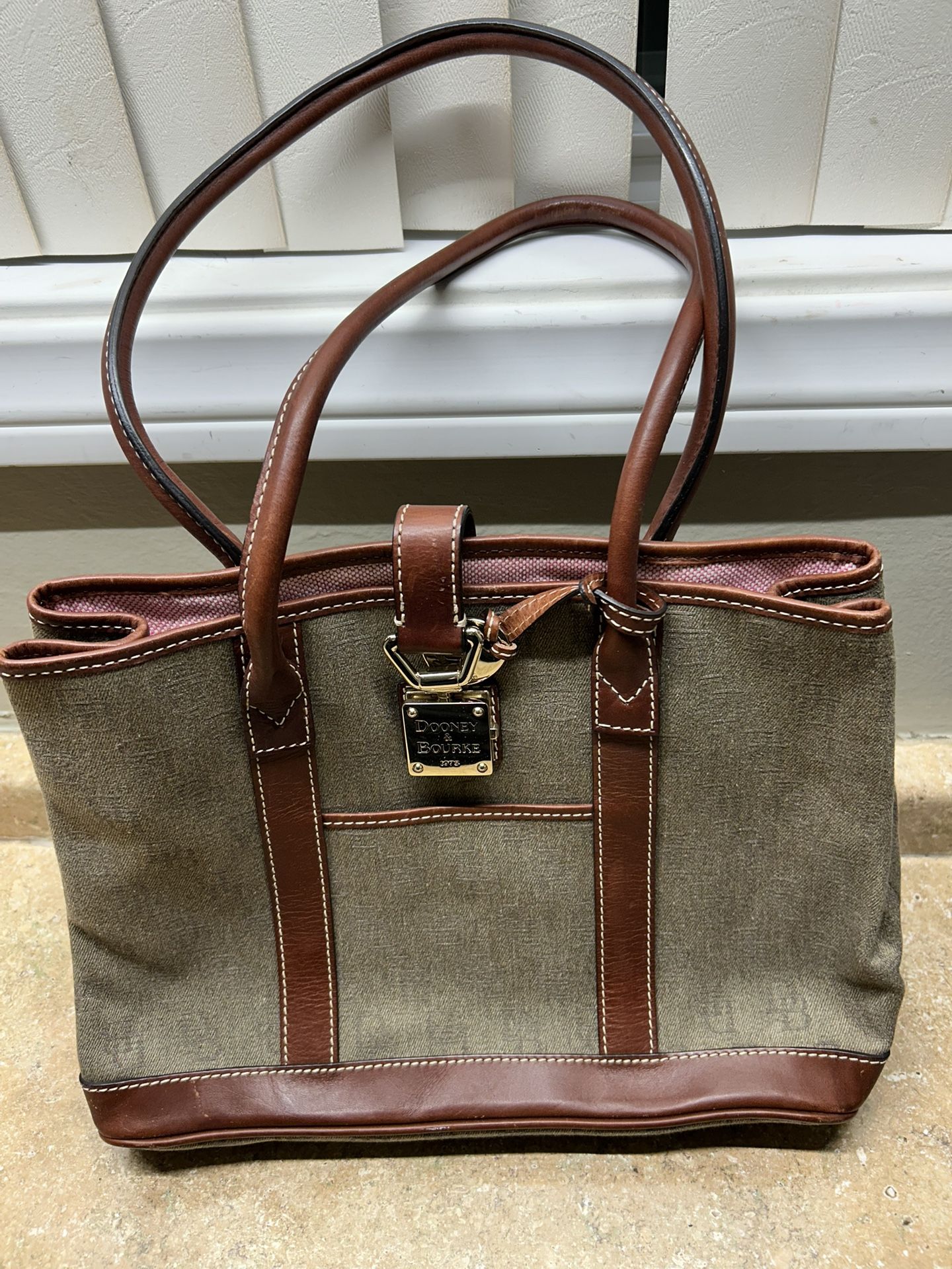 Vintage Dooney & Bourke Large Tote Bag And Wallet