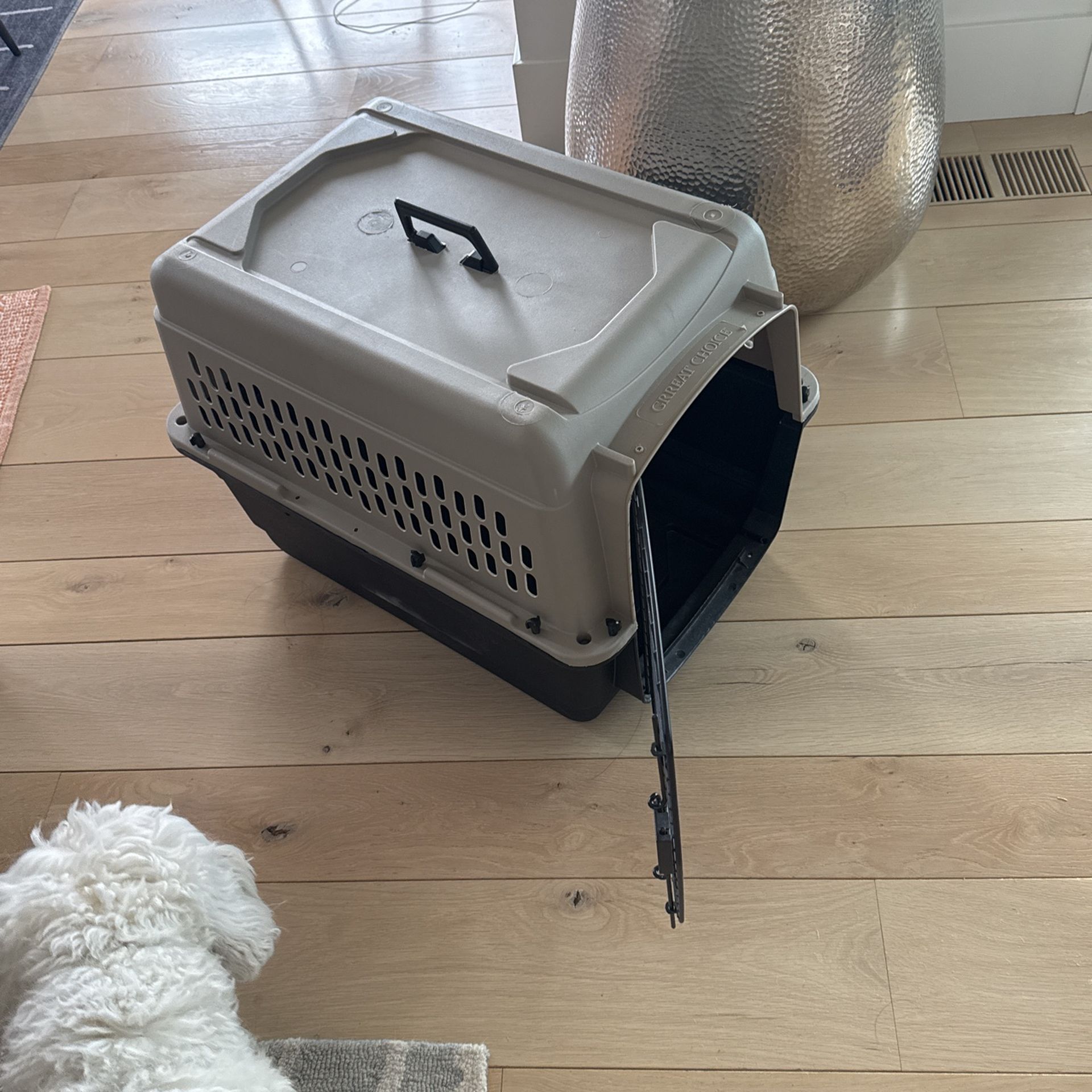 Medium Size Animal Crate